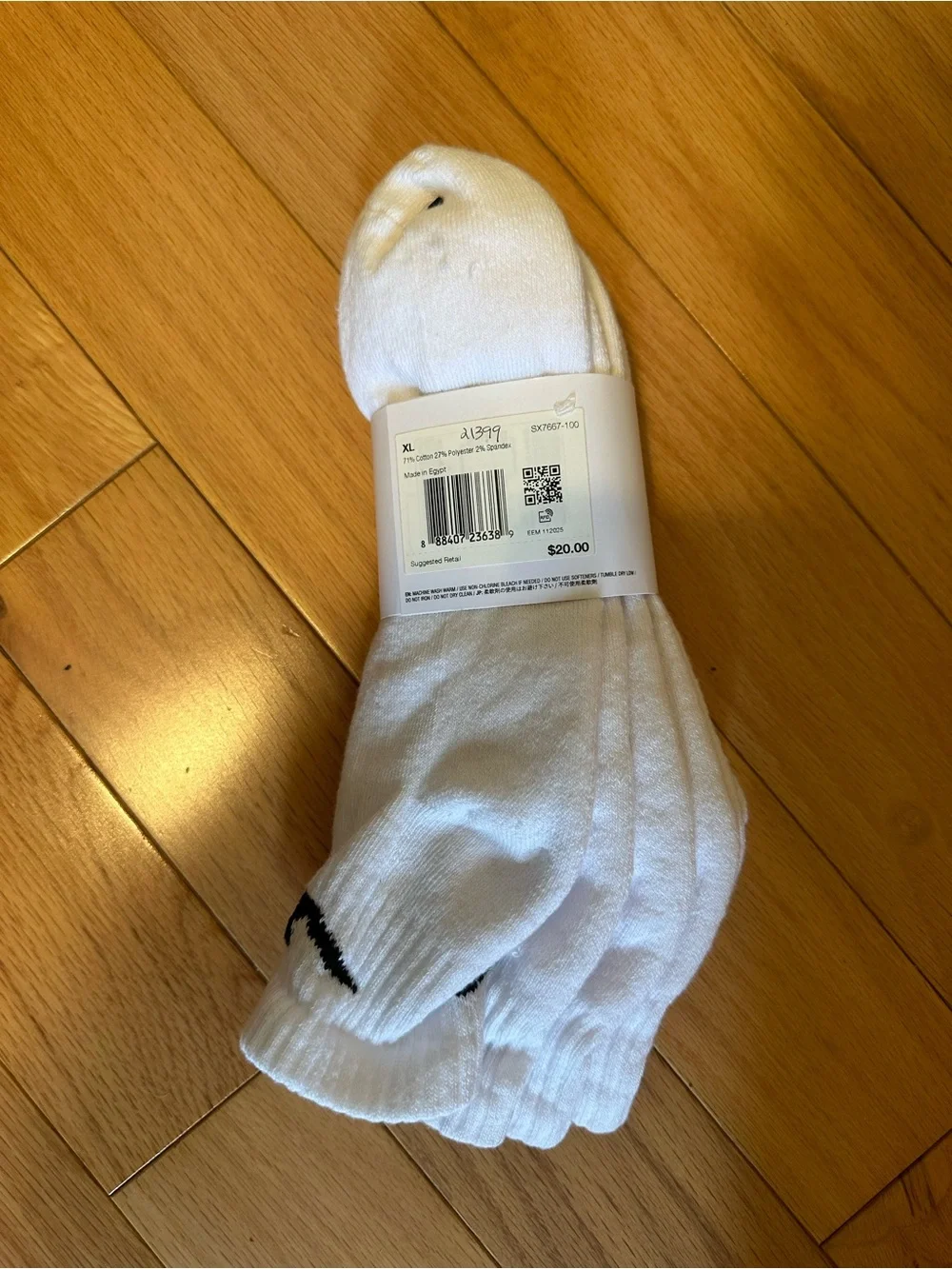 Extended Size Nike White Everyday Socks